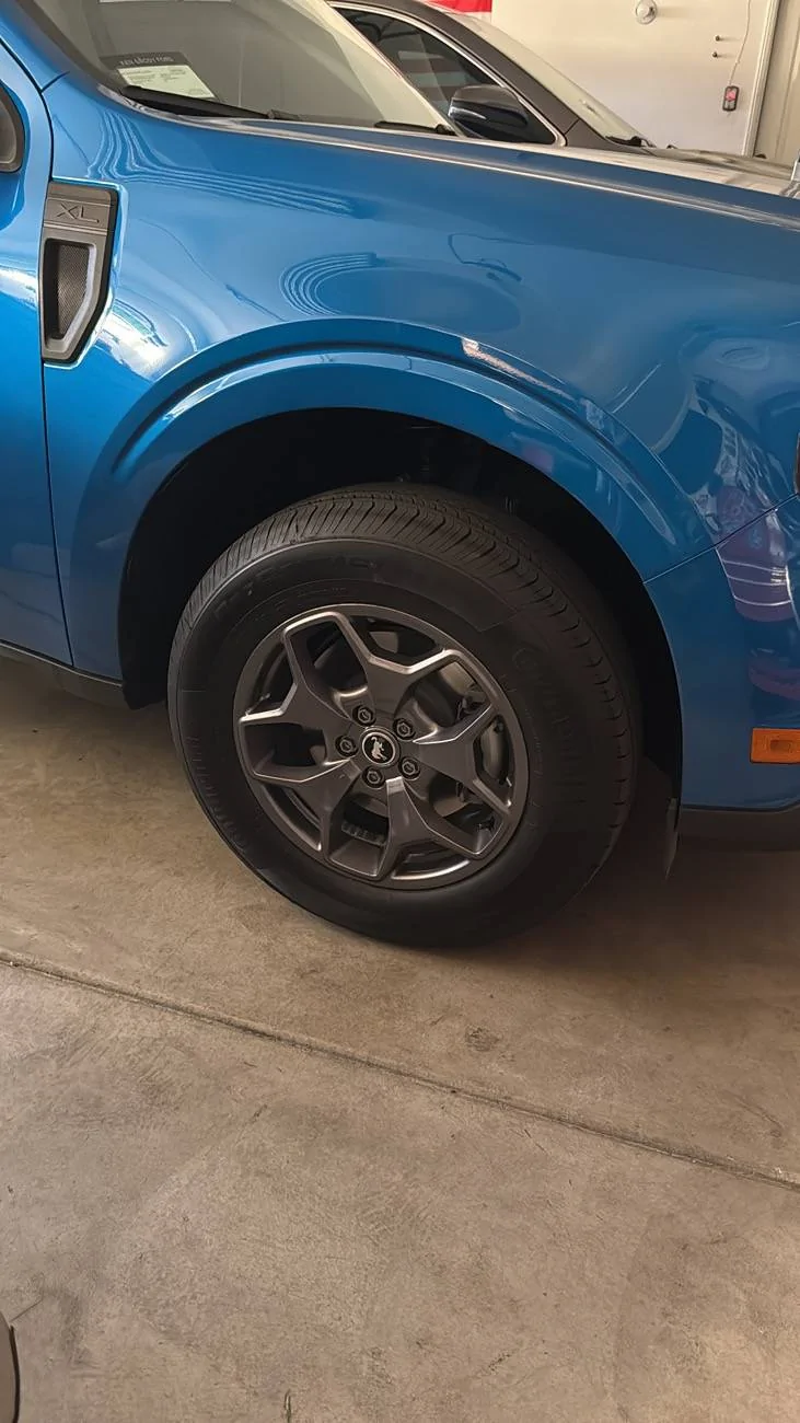 Ford Maverick 2025 Ford Maverick with Bronco Sport wheels DEFF8012-05BF-4280-985F-A997C30D4A5F