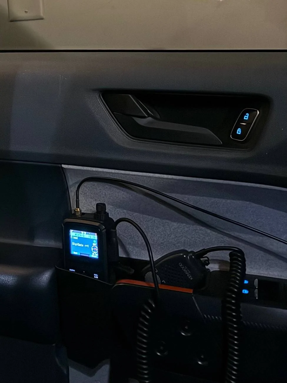 Ford Maverick Temporary Ham Radio Install IMG_0524