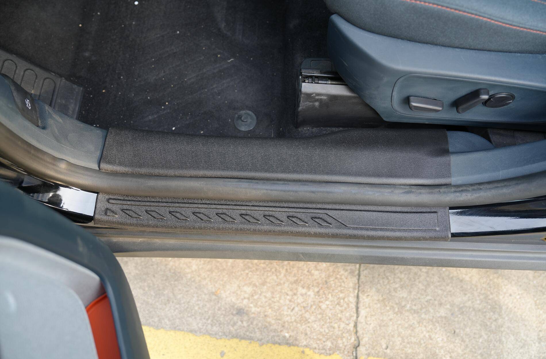1741329984679-ac.jpg