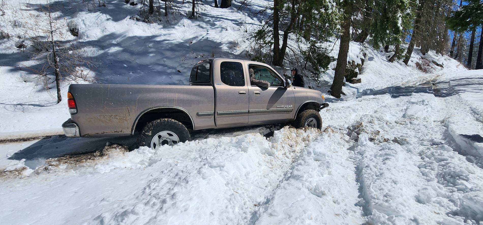 Ford Maverick First time off-roading in Sierra National Forest OHV Snow w/ Maverick Tremor 20250308_115004