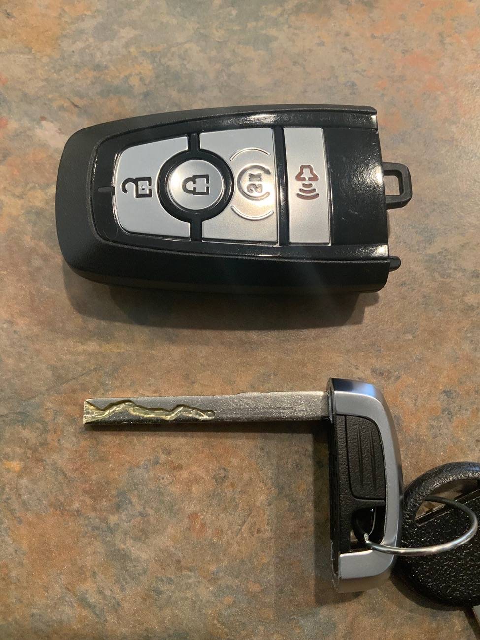 Ford Maverick Standard tailgate lock key IMG_4871