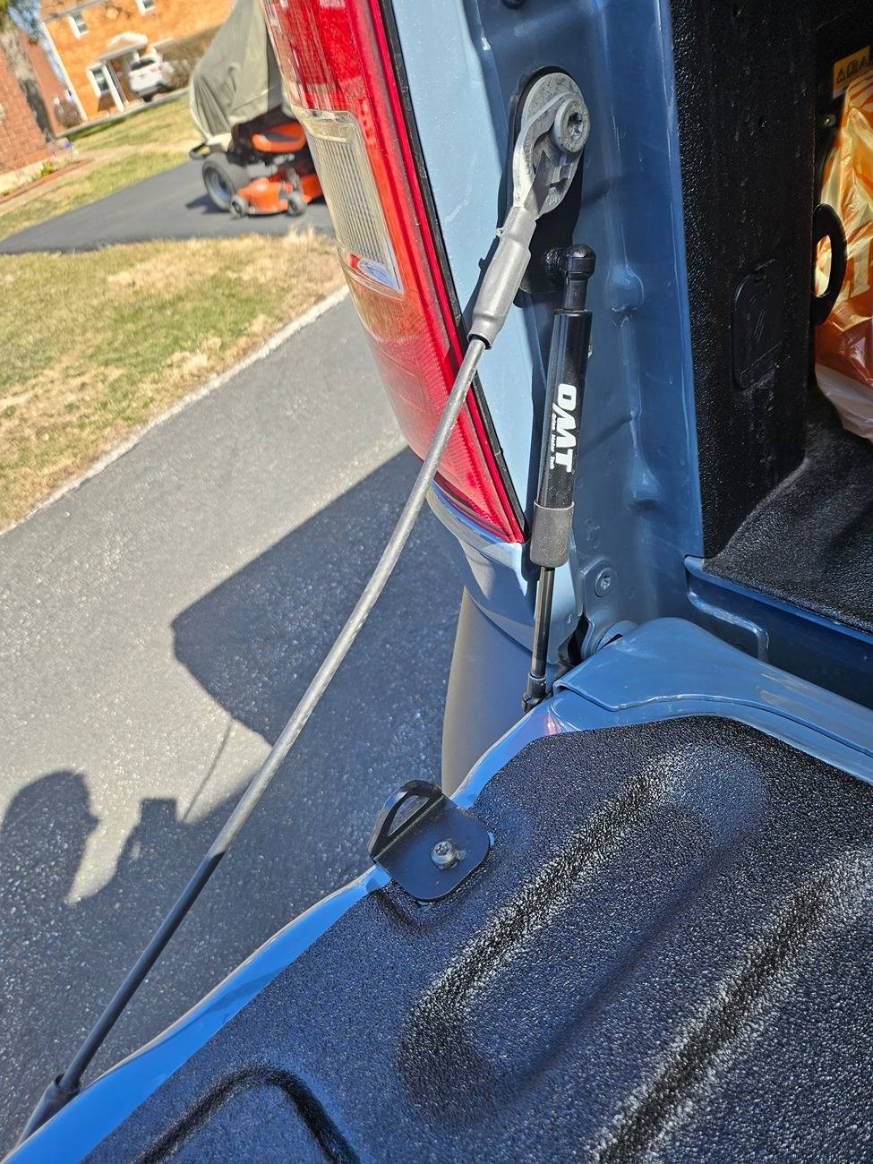 Ford Maverick Which Tailgate Assist is best? 1000007430