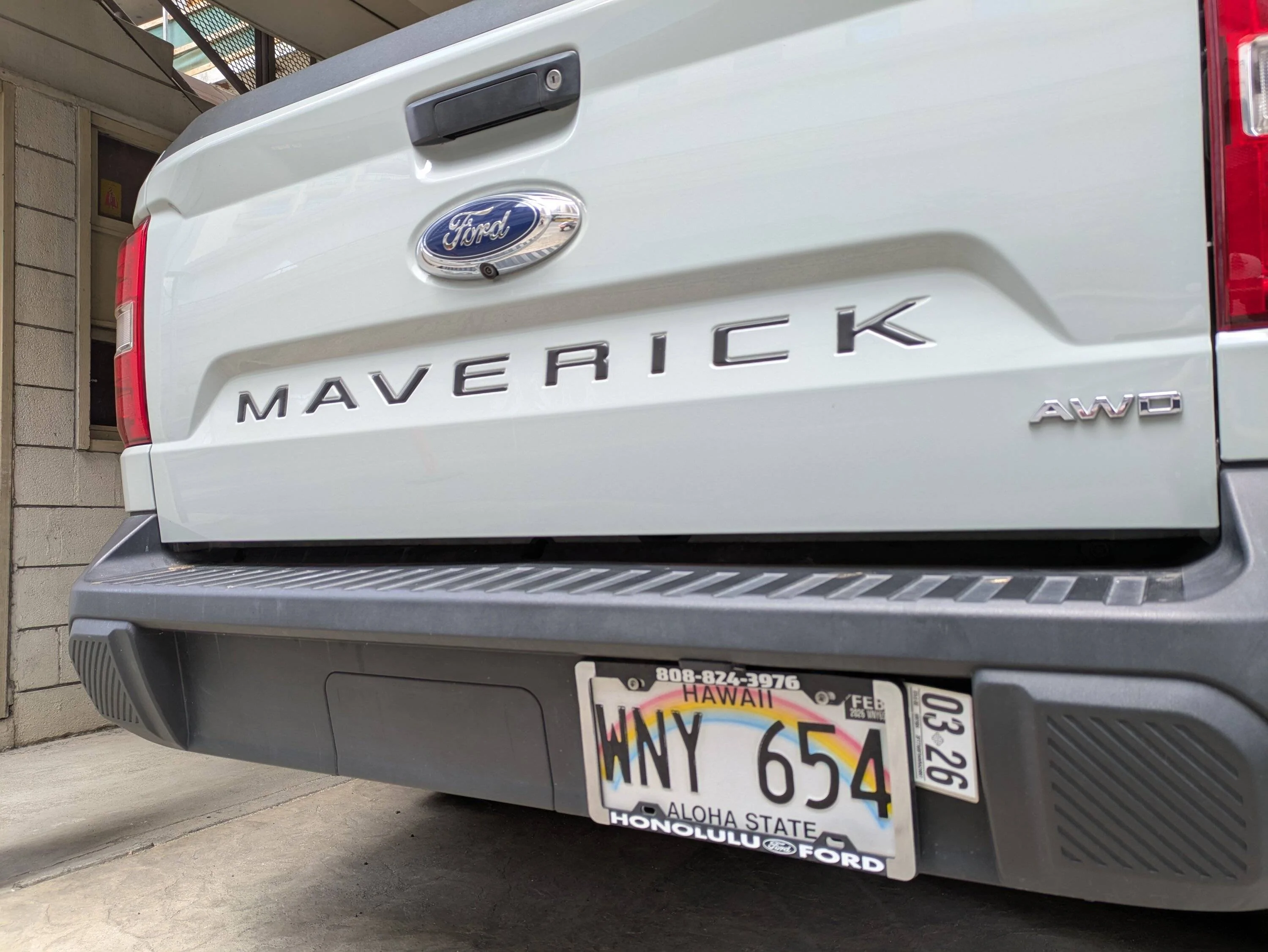 Ford Maverick Seen in Honolulu 1000007409