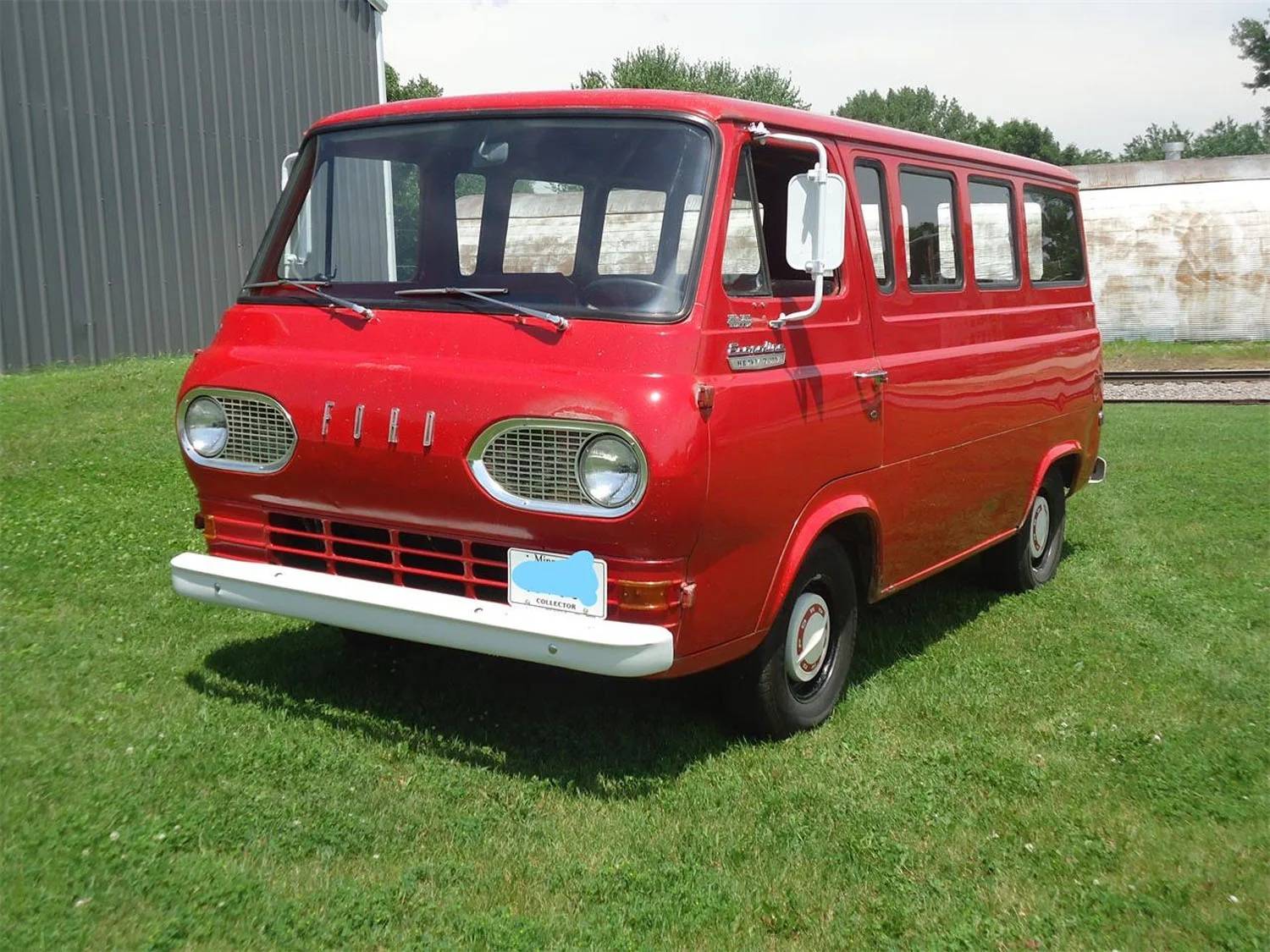 1966-Ford-Econoline-002.jpg