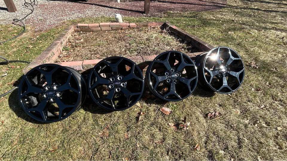 Ford Maverick 2022 OEM FX4 WHEELS FOR SALE — $400 1743090691065-f1