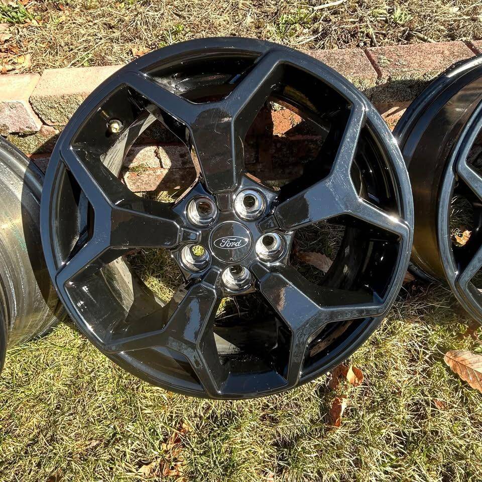Ford Maverick 2022 OEM FX4 WHEELS FOR SALE — $400 1743090743805-2w