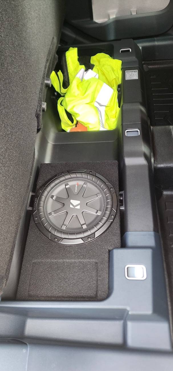 Ford Maverick I upgraded the sound system in my 2025 Maverick XLT. 20241030_151136