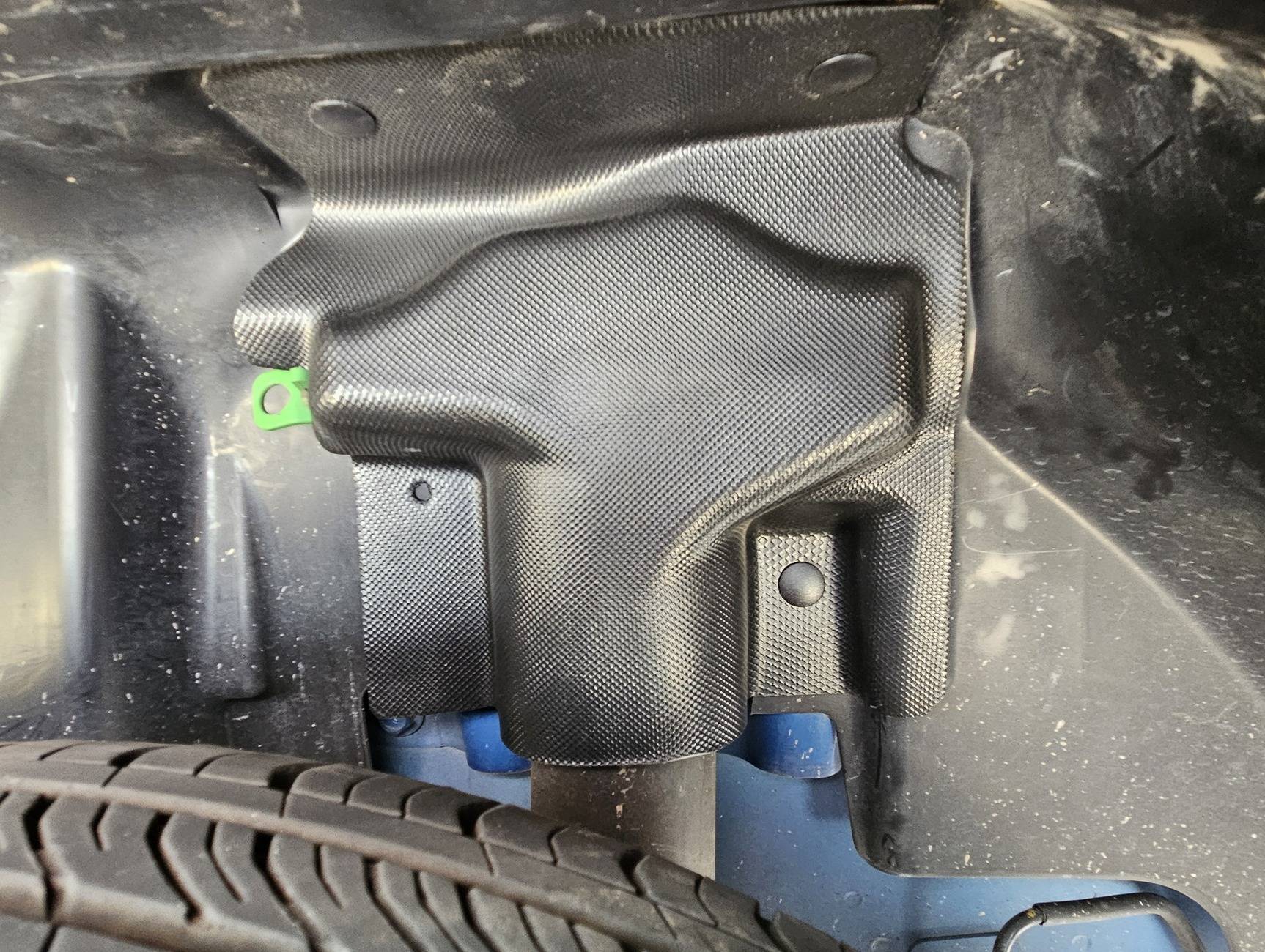 Rear Shock Cover DS 01.jpg