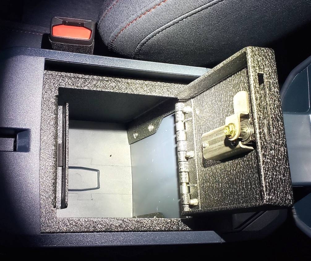 Ford Maverick Anyone use the Muslogy Center Console Vault? 20250328_190241