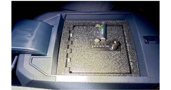 Ford Maverick Anyone use the Muslogy Center Console Vault? 20250329_073624