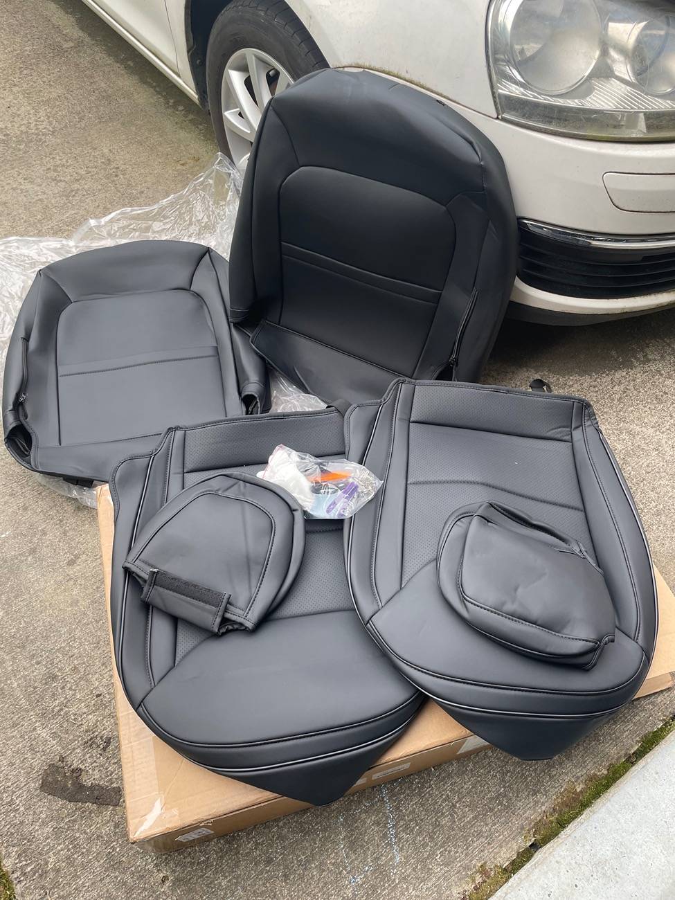 Ford Maverick Mabett Seat covers - Fronts only IMG_9417