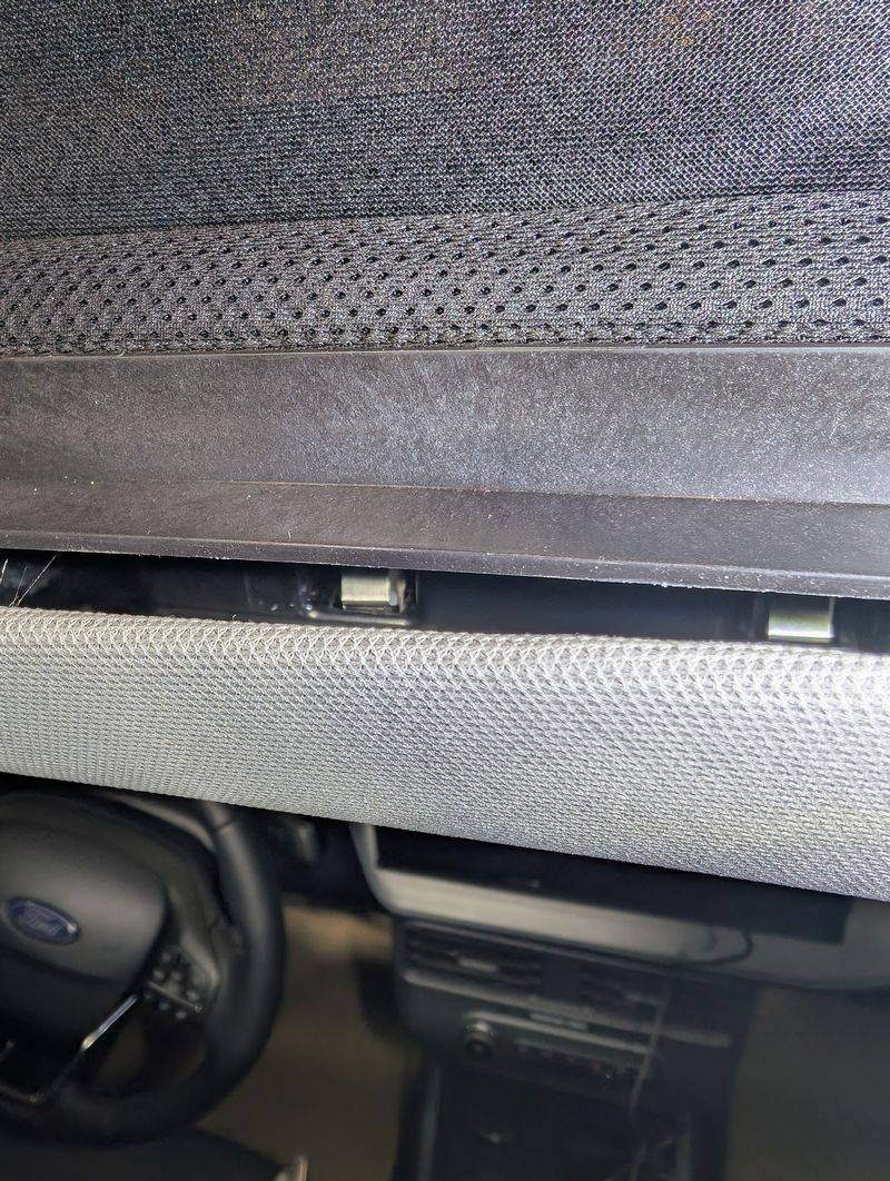 Ford Maverick Auto dim rear view mirror Install tip to remove center console with sunroof PXL_20250329_164042556