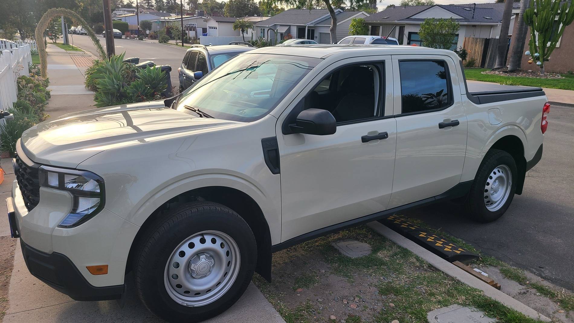 Ford Maverick First wash 2025 Desert Sand XL! 20250330_181727
