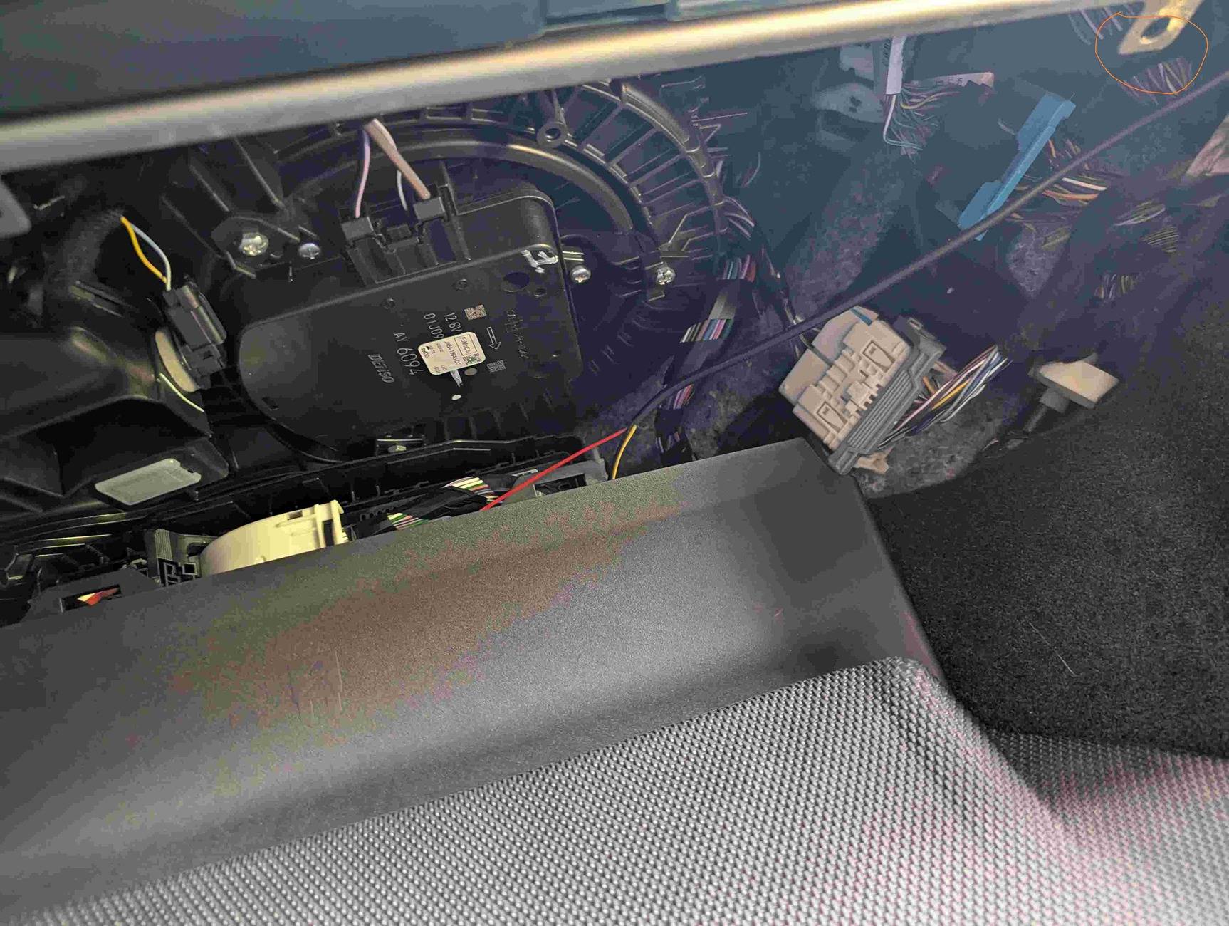 Passenger Side2.jpg