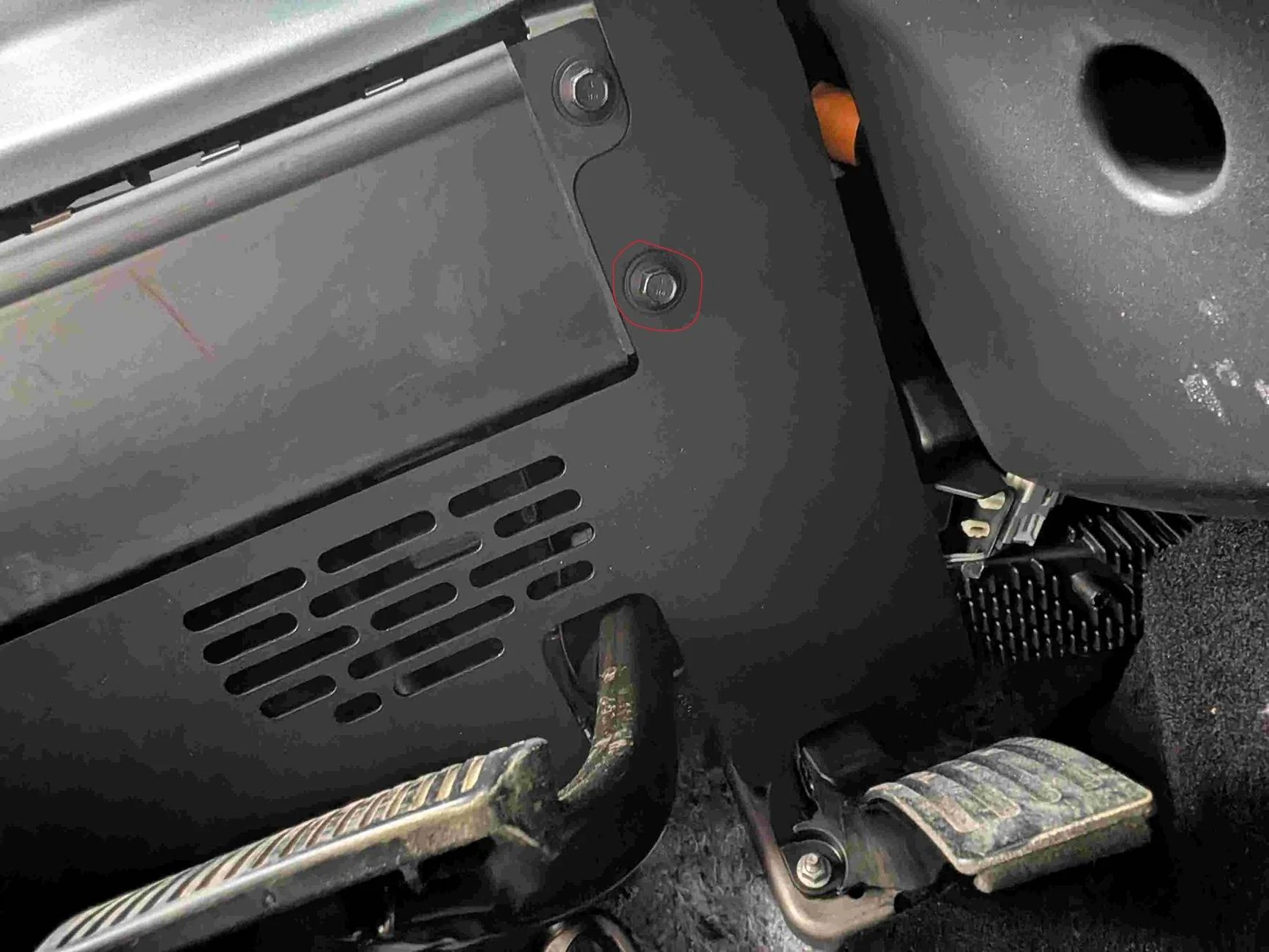 Driver Side3.jpg
