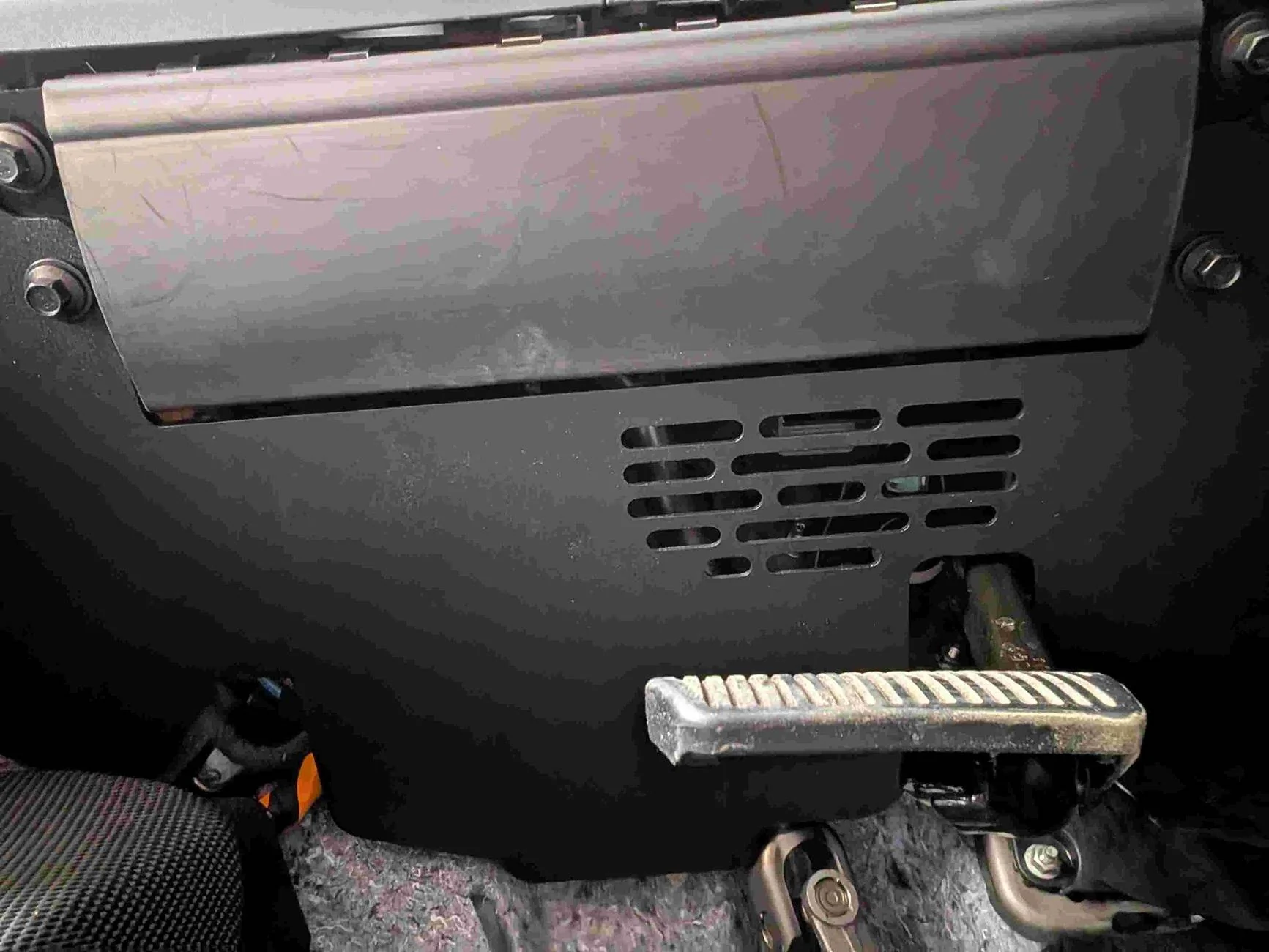 Driver Side5.jpg