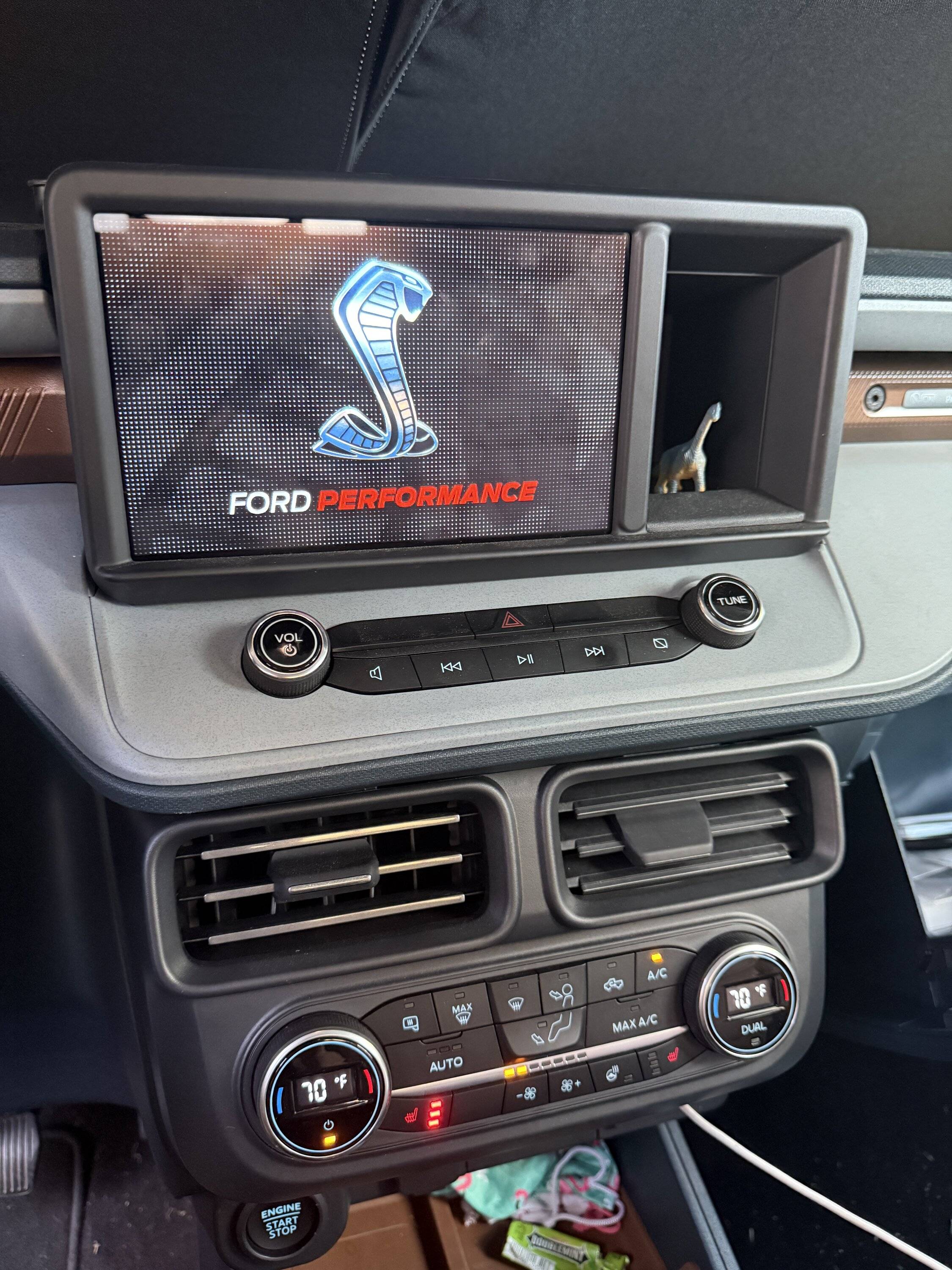Ford Maverick Big white square on screen when I change seat temperature IMG_5066