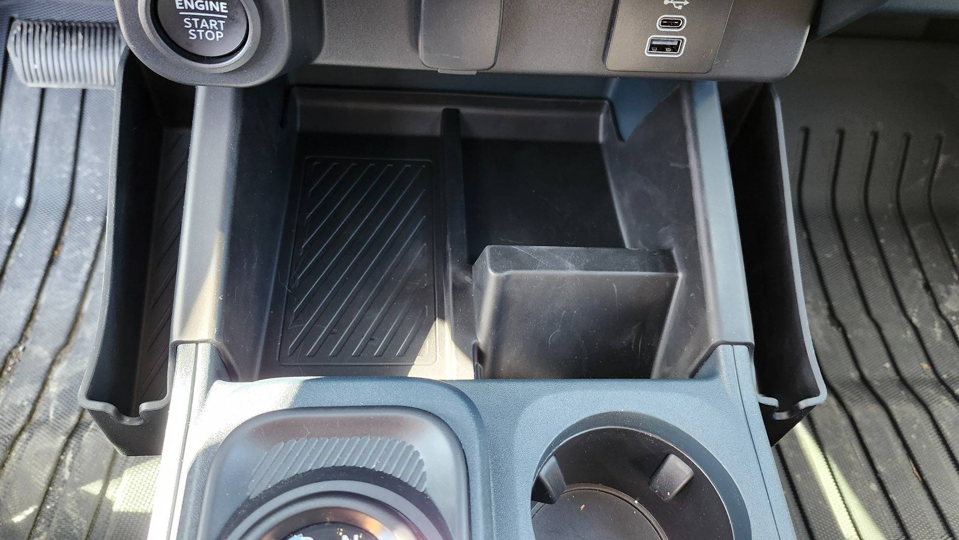 Ford Maverick Mabett Mud flaps and center console storage tray installed 20250406_155425