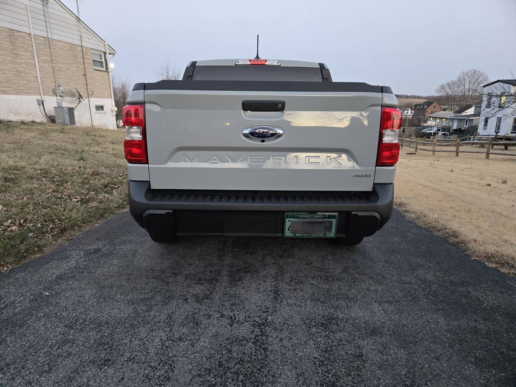 Ford Maverick Mabett Giveaway: Rear End Challenge - Show Your Maverick's Rear View! 📸 1000002178