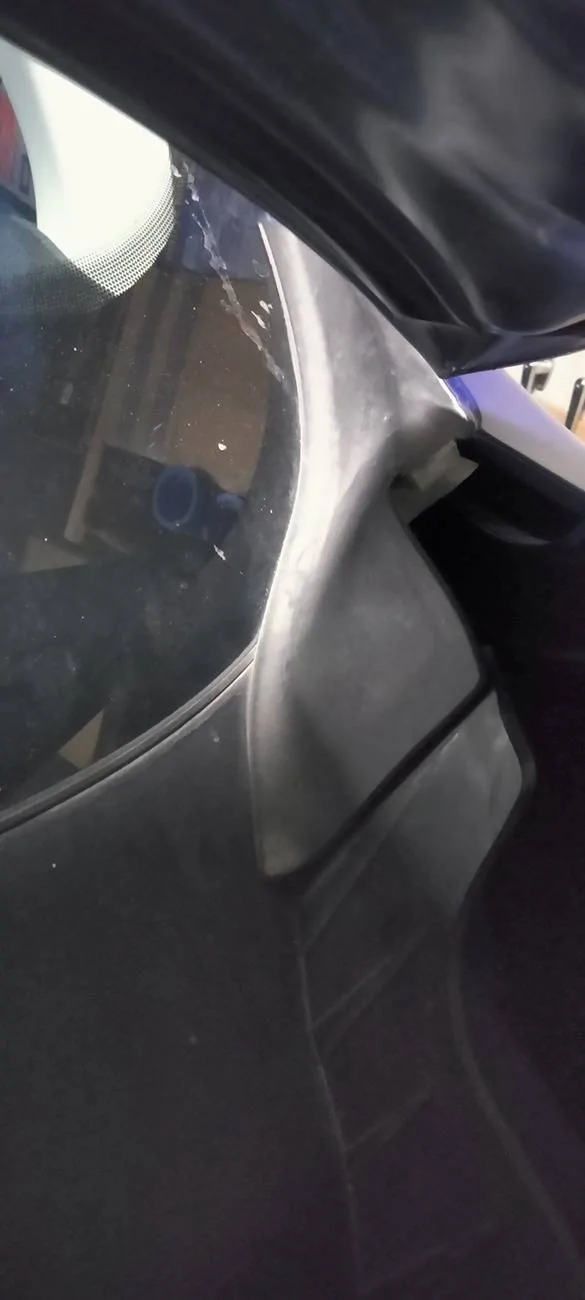 Ford Maverick Hood- Windshield seal part ? IMG20250409163606