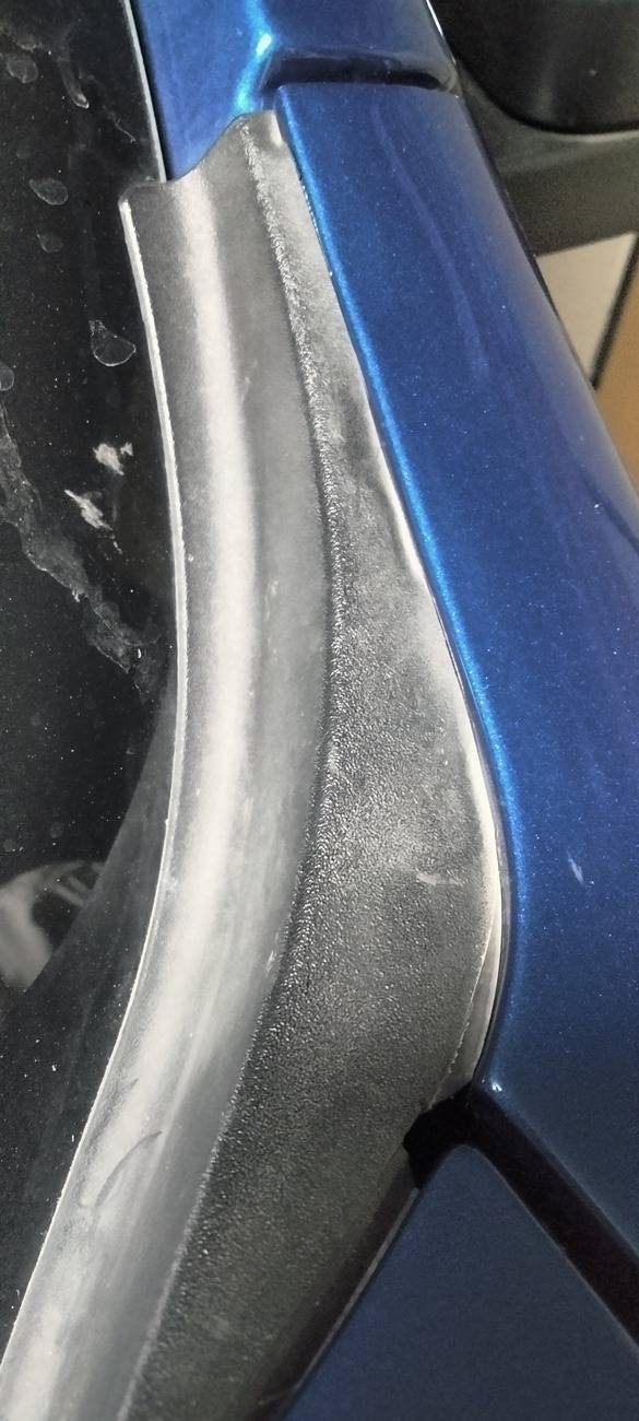 Ford Maverick Hood- Windshield seal part ? IMG20250409163652