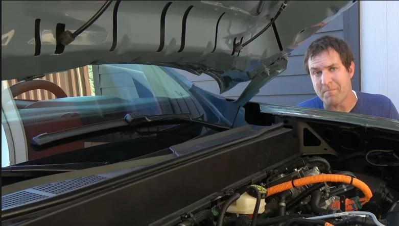Ford Maverick Exterior & Interior Video: 2022 Maverick XLT Hybrid in Area 51 mavhood