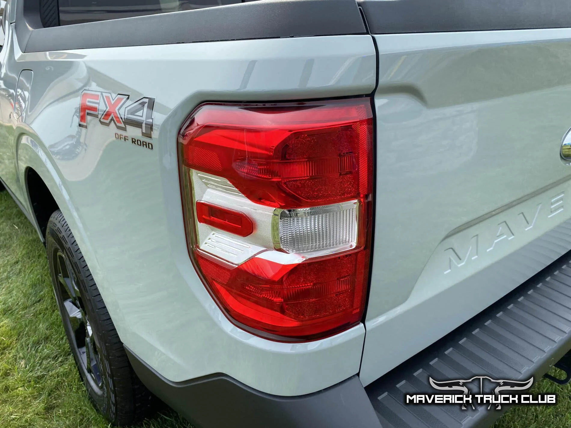 Cactus Gray 2022 Ford Maverick Lariat FX4 Tonneau Cover Black Wheels 4.jpg