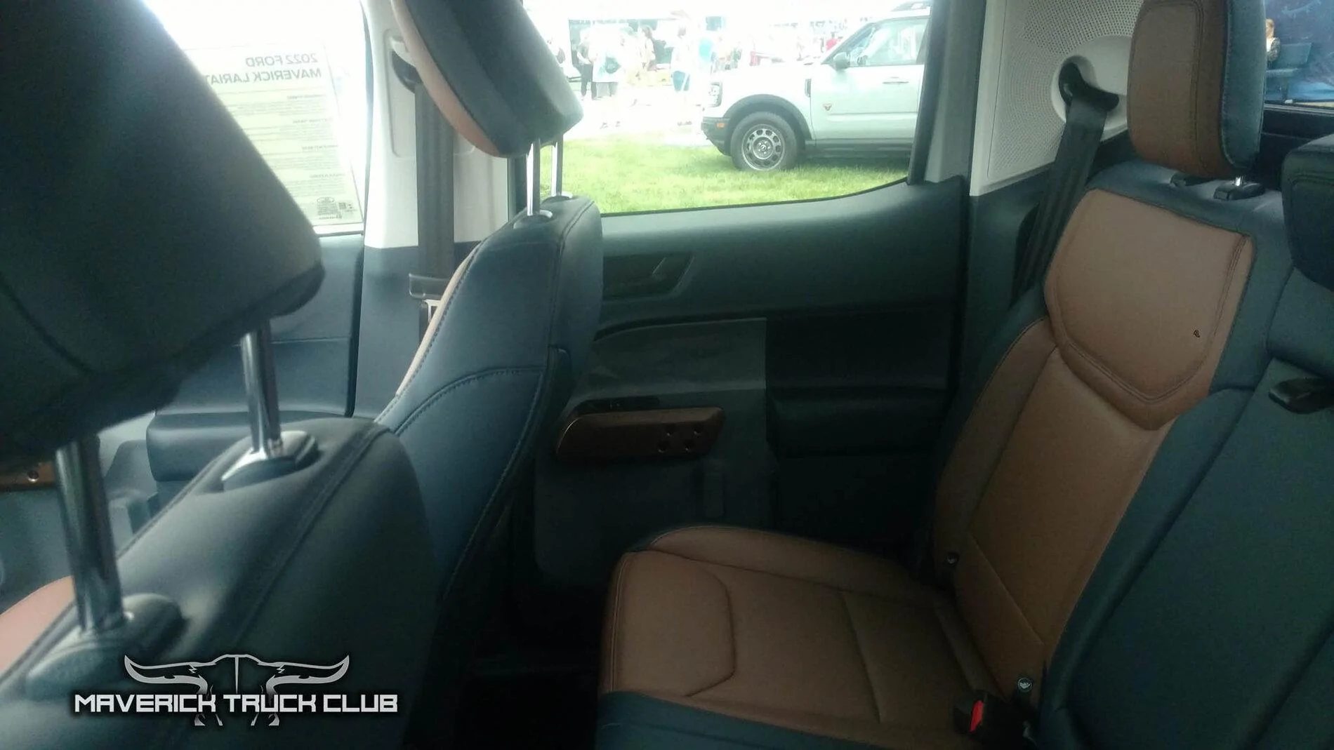 Cactus Gray 2022 Maverick Lariat FX4 Interior.jpg