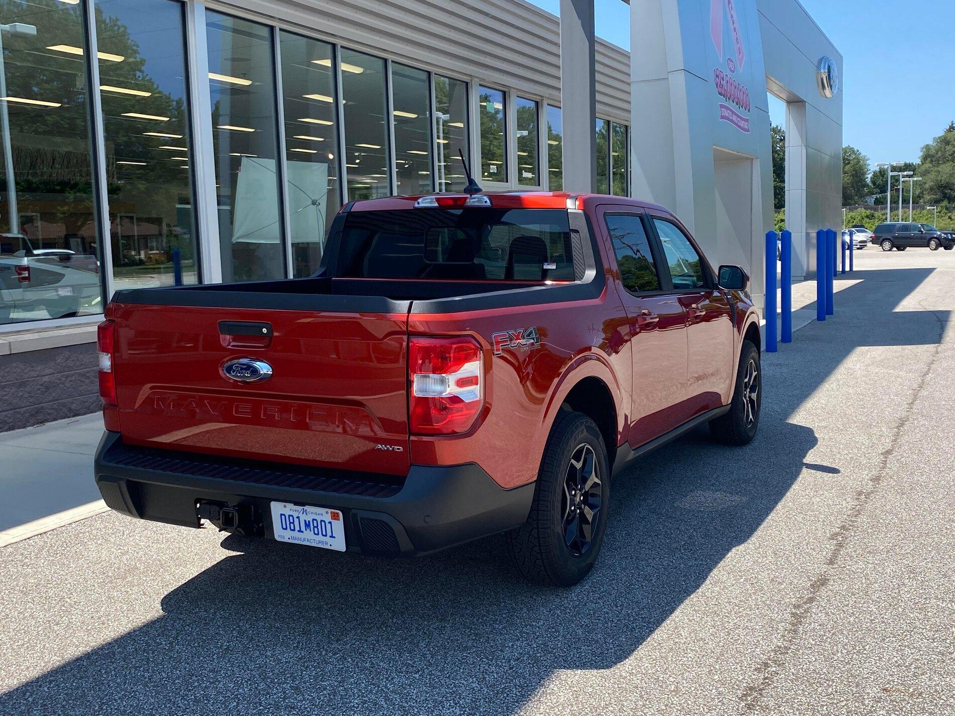 Ford Maverick HOT PEPPER RED Maverick Photos Thread Hot Pepper Red 2022 Maverick Lariat FX4 pics 2