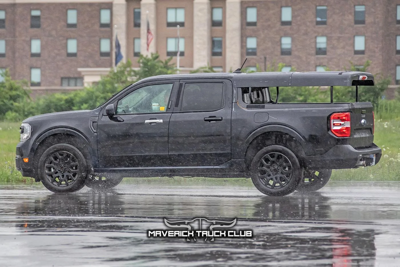 Ford Maverick Spied: Maverick's Fake Bed Cap Roof Revealed On Undisguised Prototype 2022-maverick-fake-roof-undisguised-5