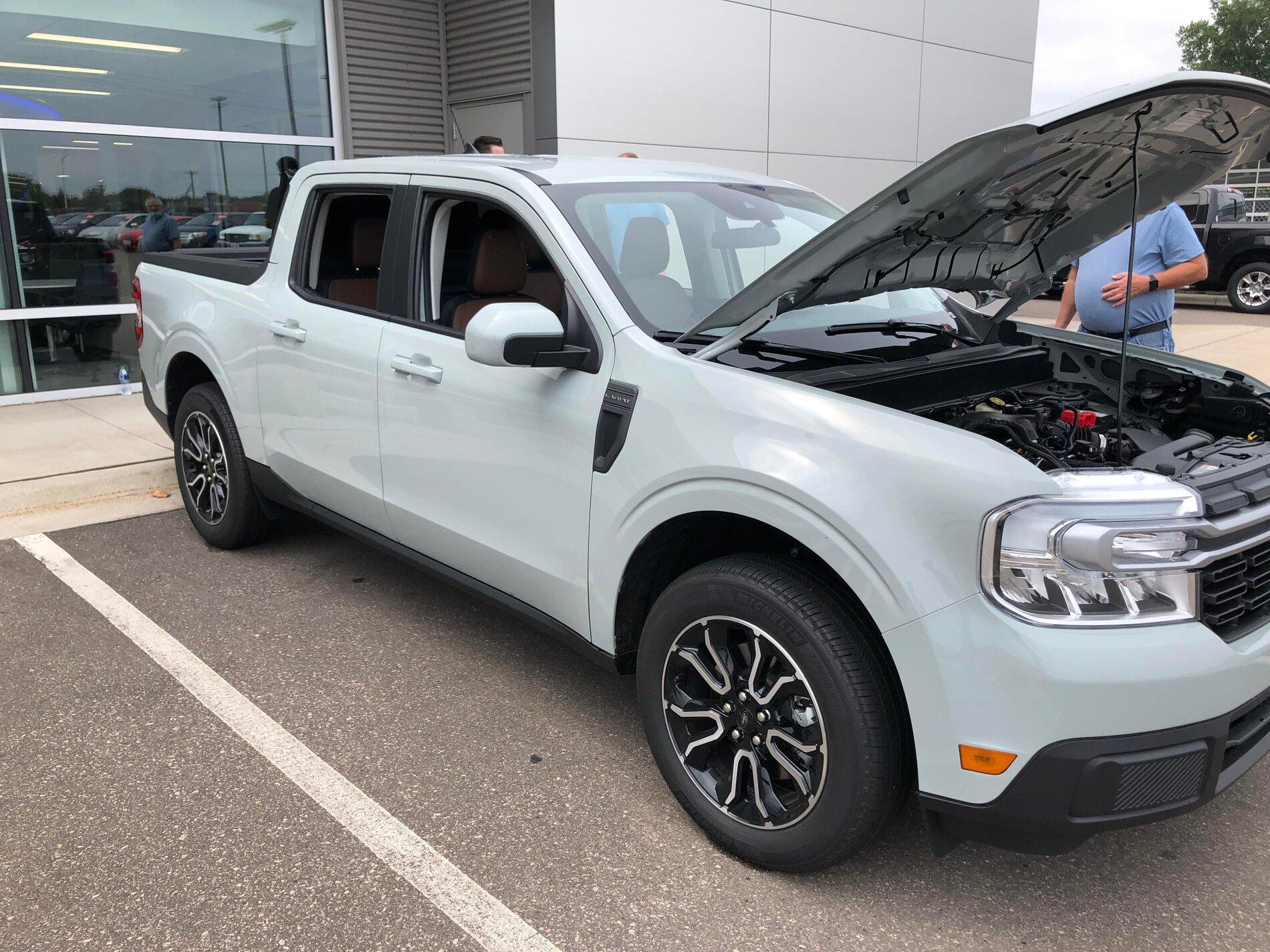 Ford Maverick Pics: Maverick Lariat in Cactus Gray - Next to F150, Interior, Engine Compartment, Spare Tire, Undercarriage 2022 Maverick Cactus Gray 1