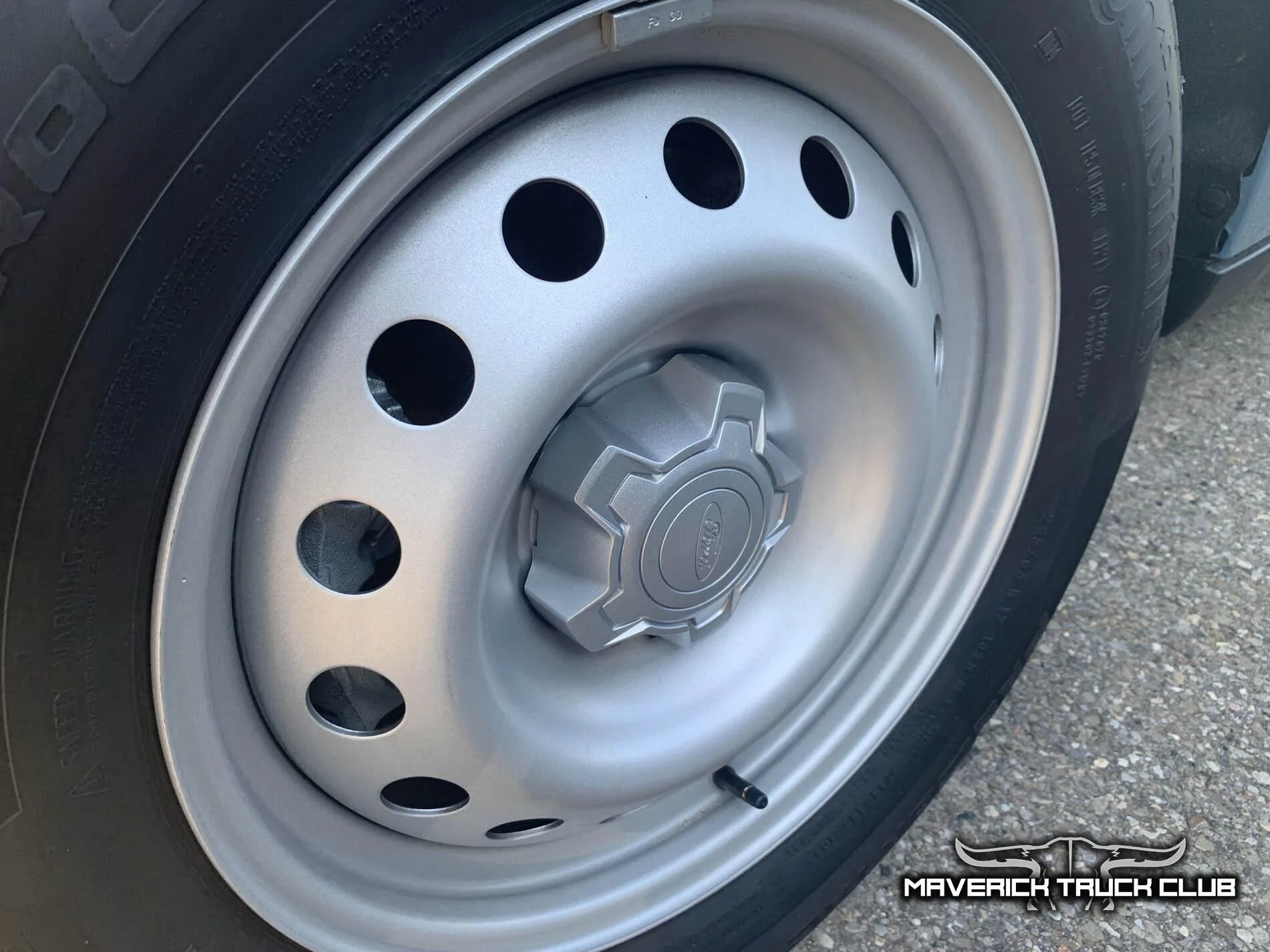Ford Maverick 2022 Maverick colors compared in lineup featuring: Cyber Orange, Alto Blue, Hot Pepper Red, Area 51, Cactus Gray 2022 Maverick steelies steel wheels-2