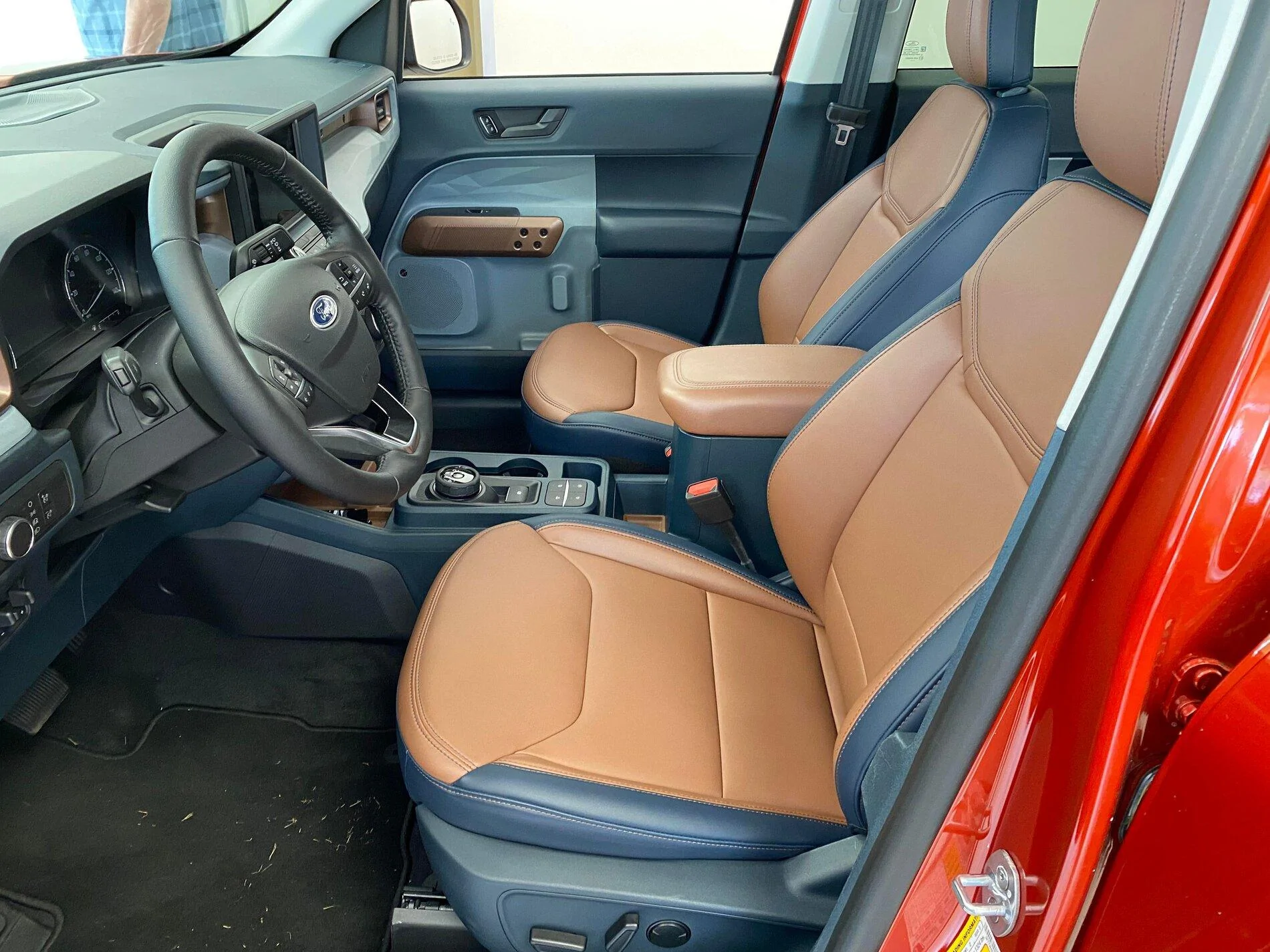 Ford Maverick HOT PEPPER RED Maverick Photos Thread 2022 Maverick Lariat Interior Hot Pepper Red 1