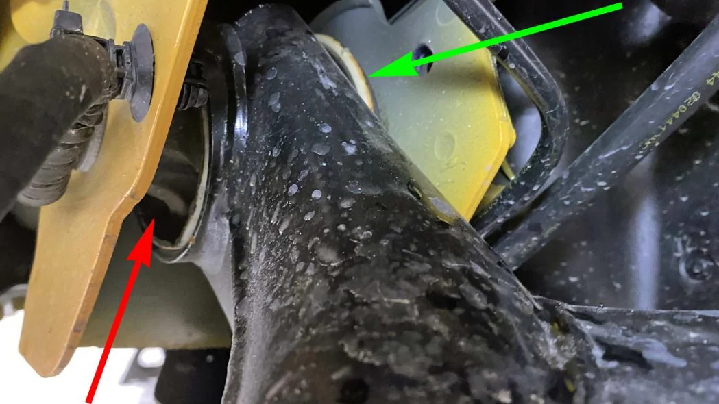 Ford Maverick 2022 Hybrid Maverick Suspension Deep Dive & MPG Results | 39 mpg and 1 twist beam 14_rr_bushing_close_arro