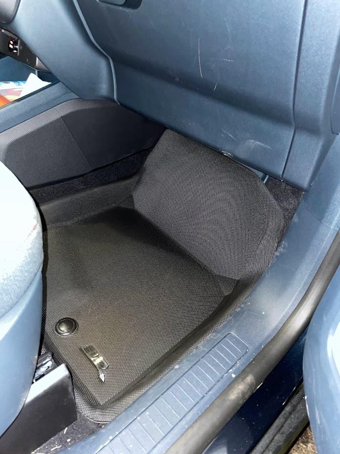 Ford Maverick Floor Liners / Mats - Ford vs Weathertech IMG_1441