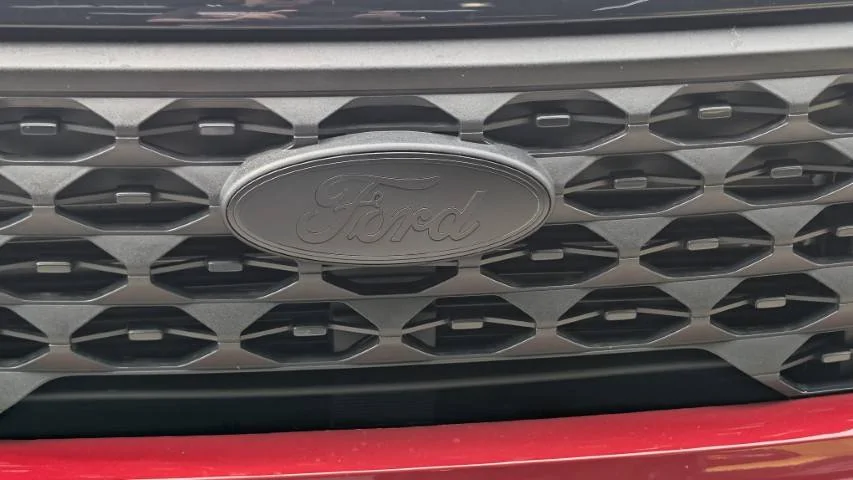 Ford Maverick Help me black out my ford badges. PXL_20250413_183120678.RAW-01.COVER (Small)