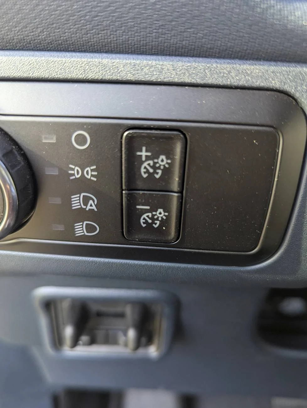 Ford Maverick Help!  What do these buttons adjust? buttons