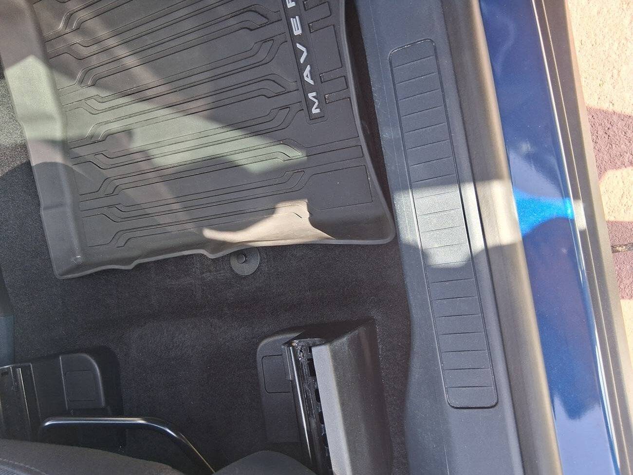 Ford Maverick Front factory mats 20250410_100654.2