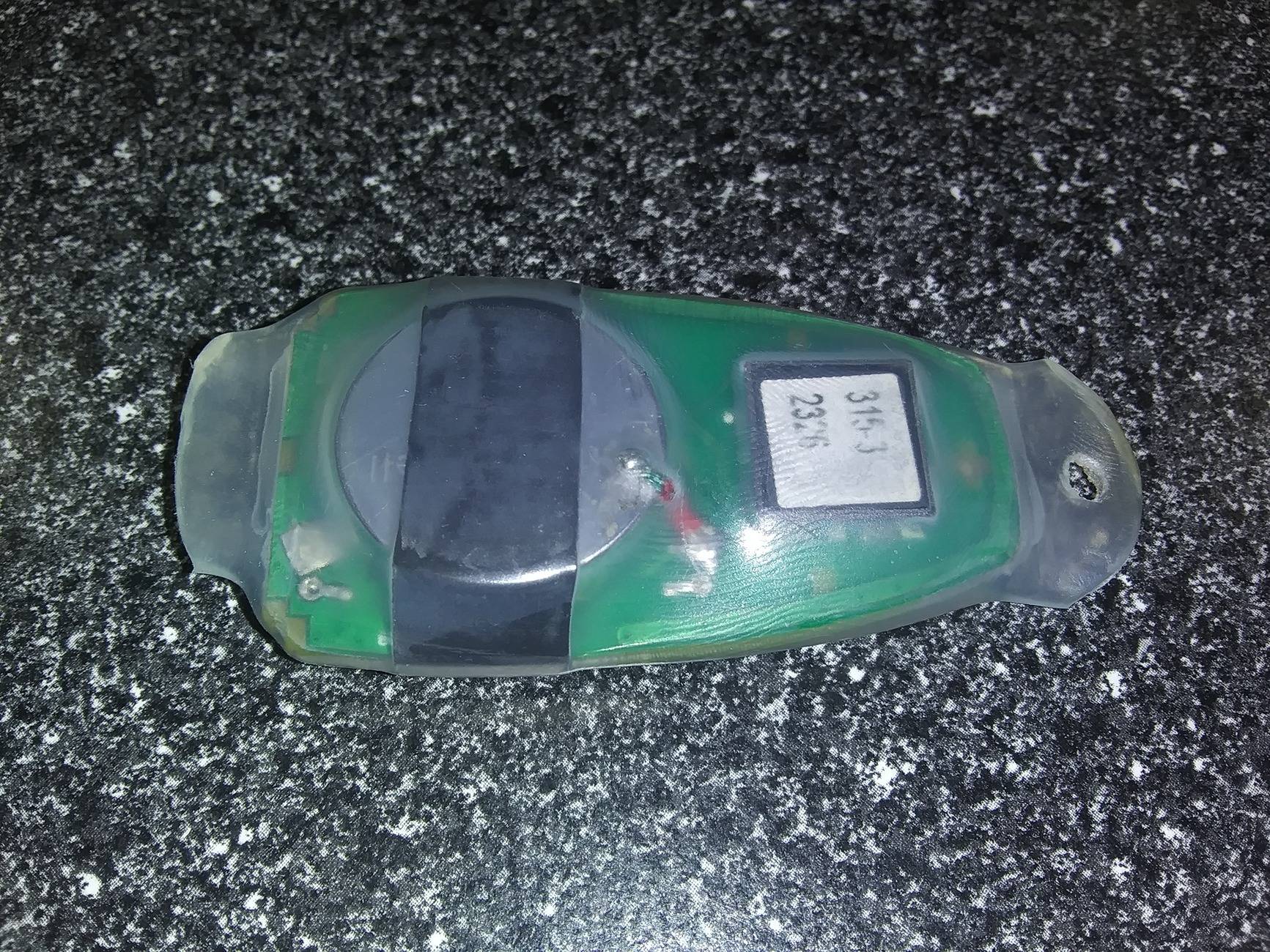 Ford Maverick Disassembled & Reduced Size of Key Fob 20250418_100511