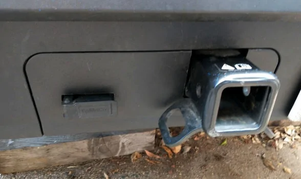 Ford Maverick Hitch trim part NZ6Z-17F000-AB Ca