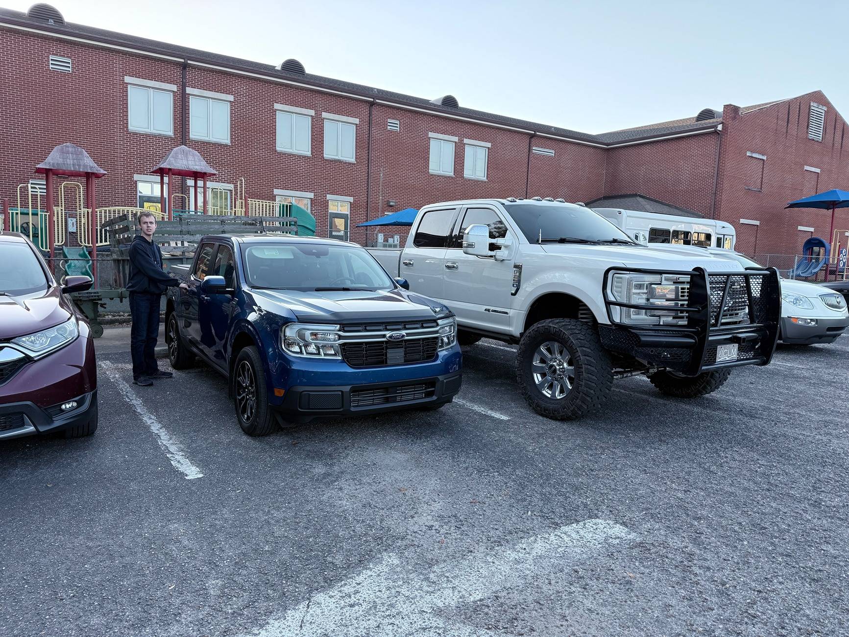 Ford Maverick Post your Maverick next to ridiculously large trucks - photos thread IMG_0764