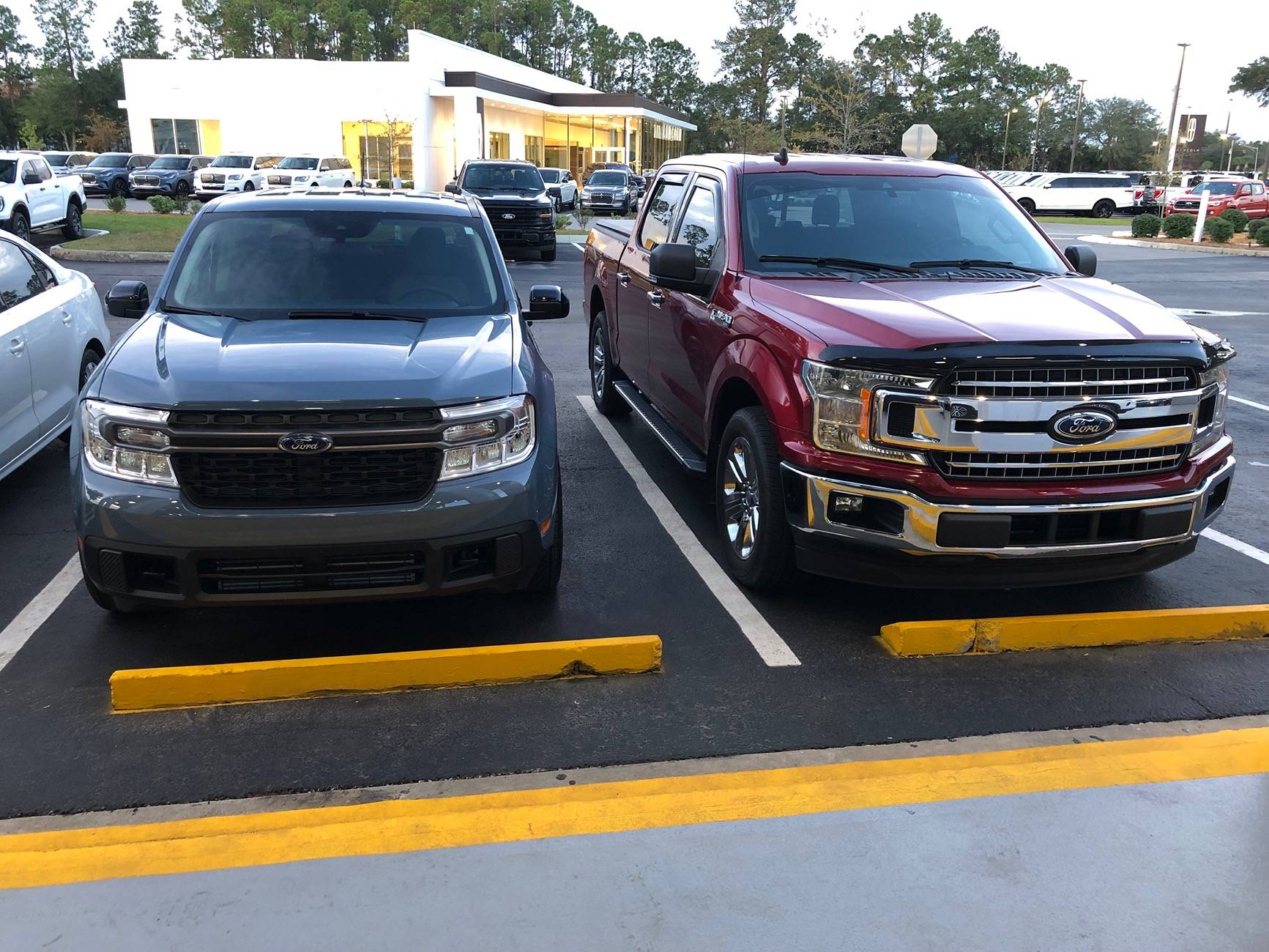 Ford Maverick Post your Maverick next to ridiculously large trucks - photos thread IMG_1868