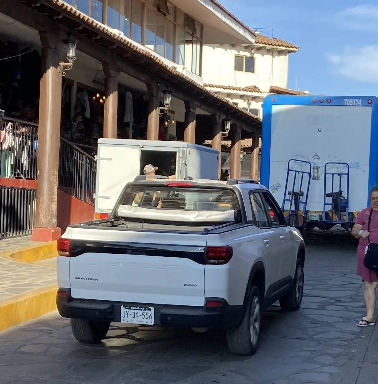 Ford Maverick Hi Ford, This is Chevy IMG_2761