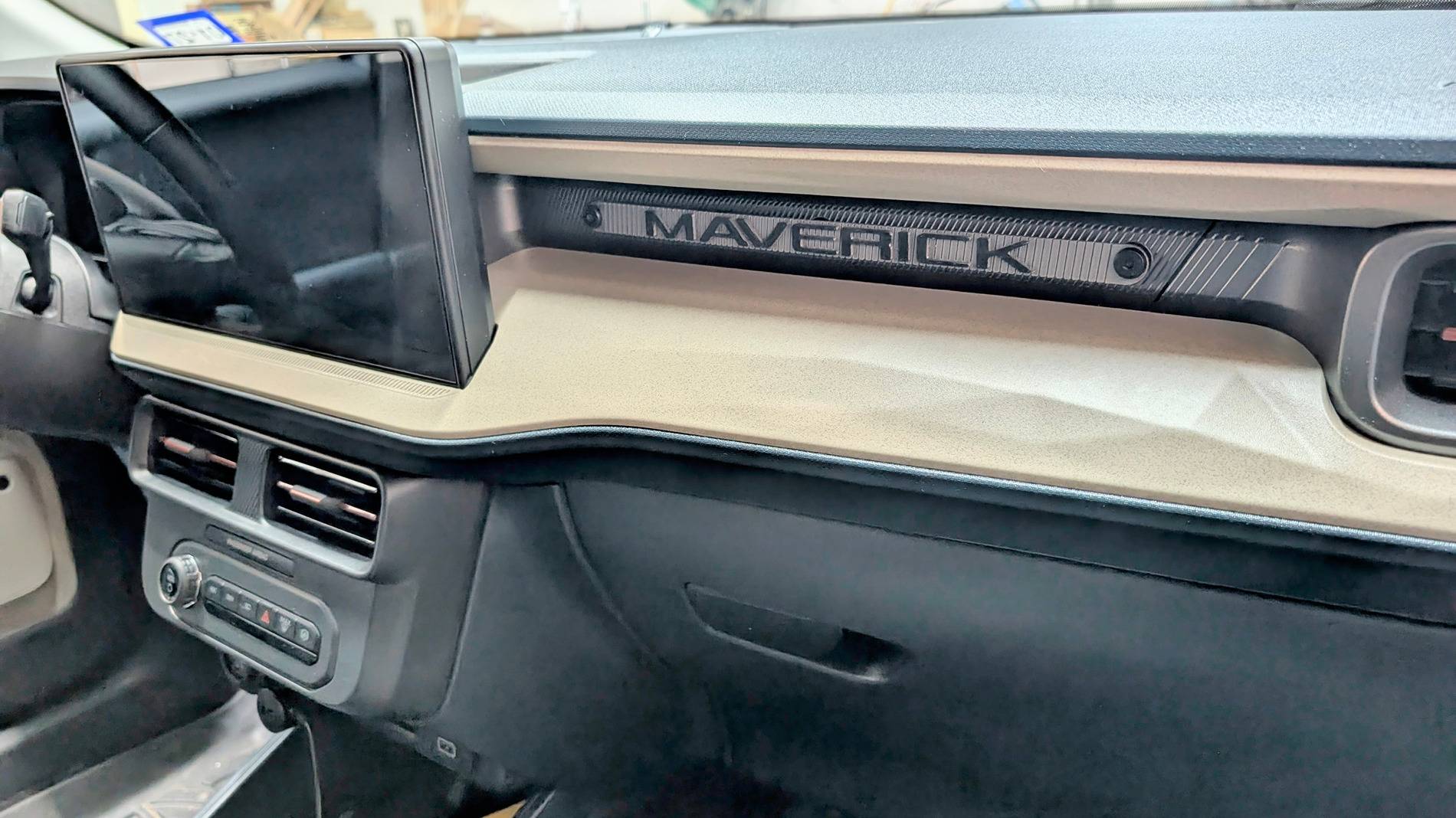 Ford Maverick Empty spot on the dash...No more 1000029921