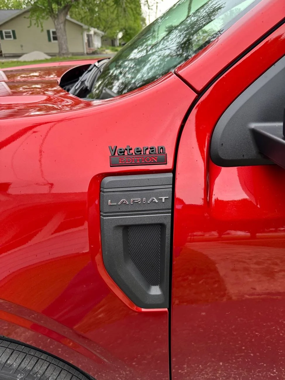 Ford Maverick Added Bugflector II, shorter lugs and Veteran Edition badges IMG_0316
