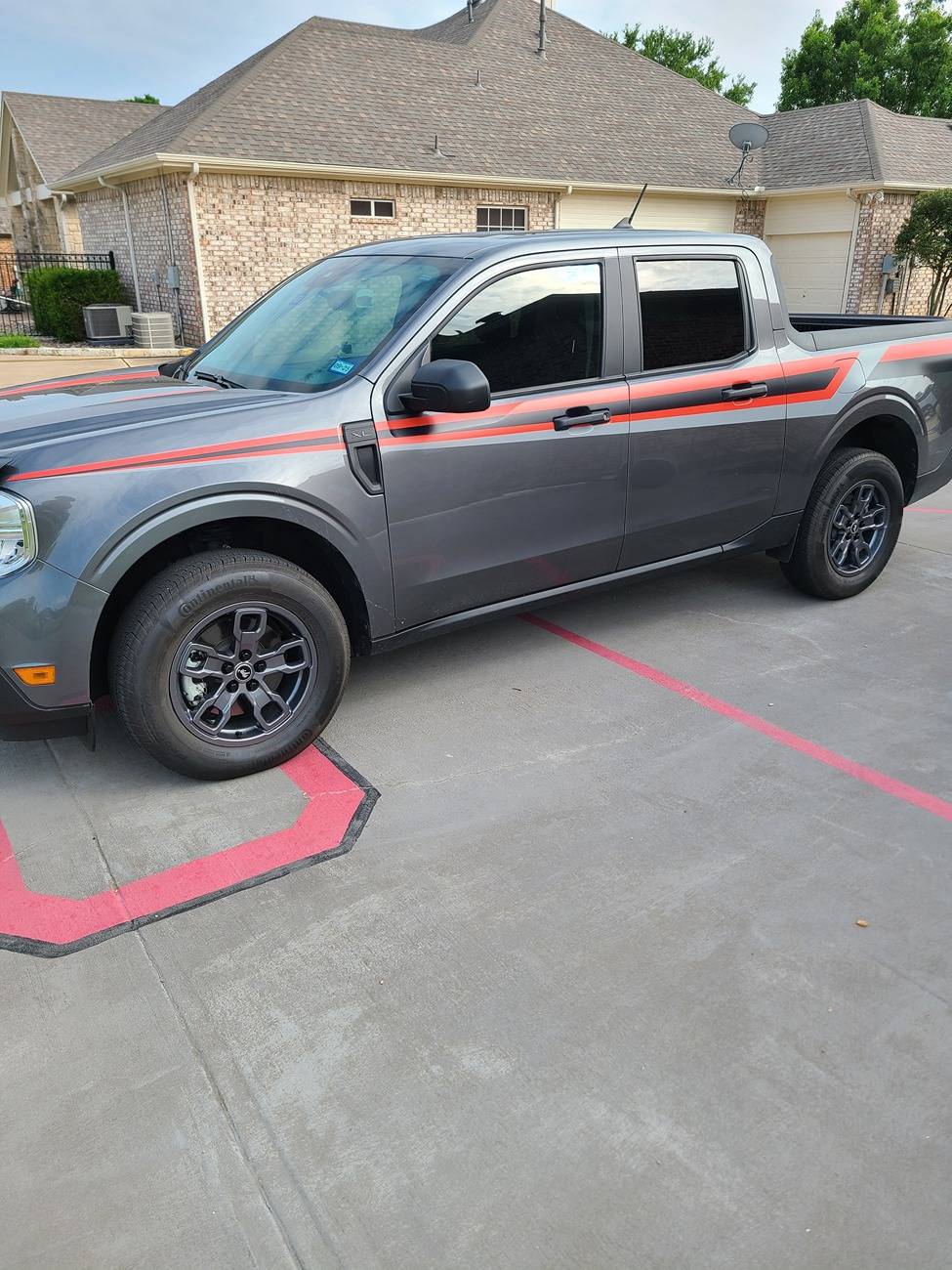 Ford Maverick Finally - Carbonized Grey Hybrid Bronco_SPort_Rims_Dside