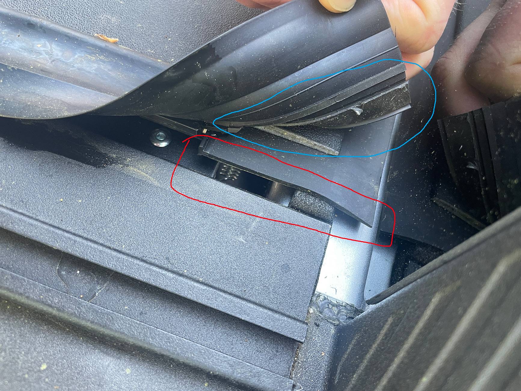 Ford Maverick Bak Revolver x4ts leak/fit issues 2024 XLT IMG_5074