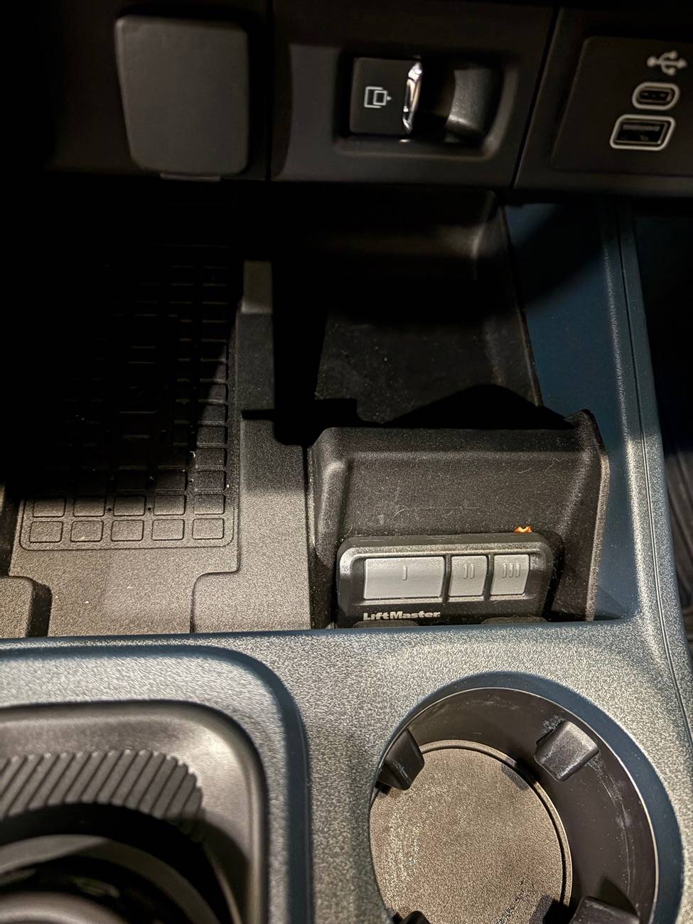 Ford Maverick Garage door opener solution (simple) IMG_9088
