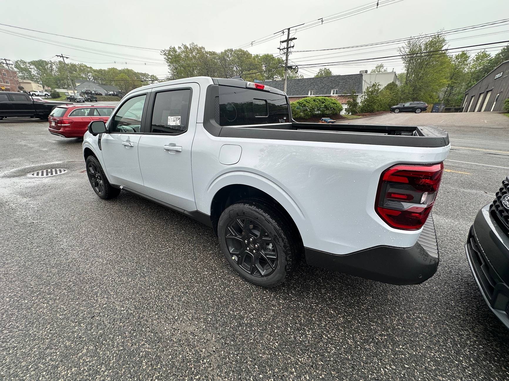 Ford Maverick Ordered a 25' Lariat Hybrid , Having second thoughts ... IMG_1954