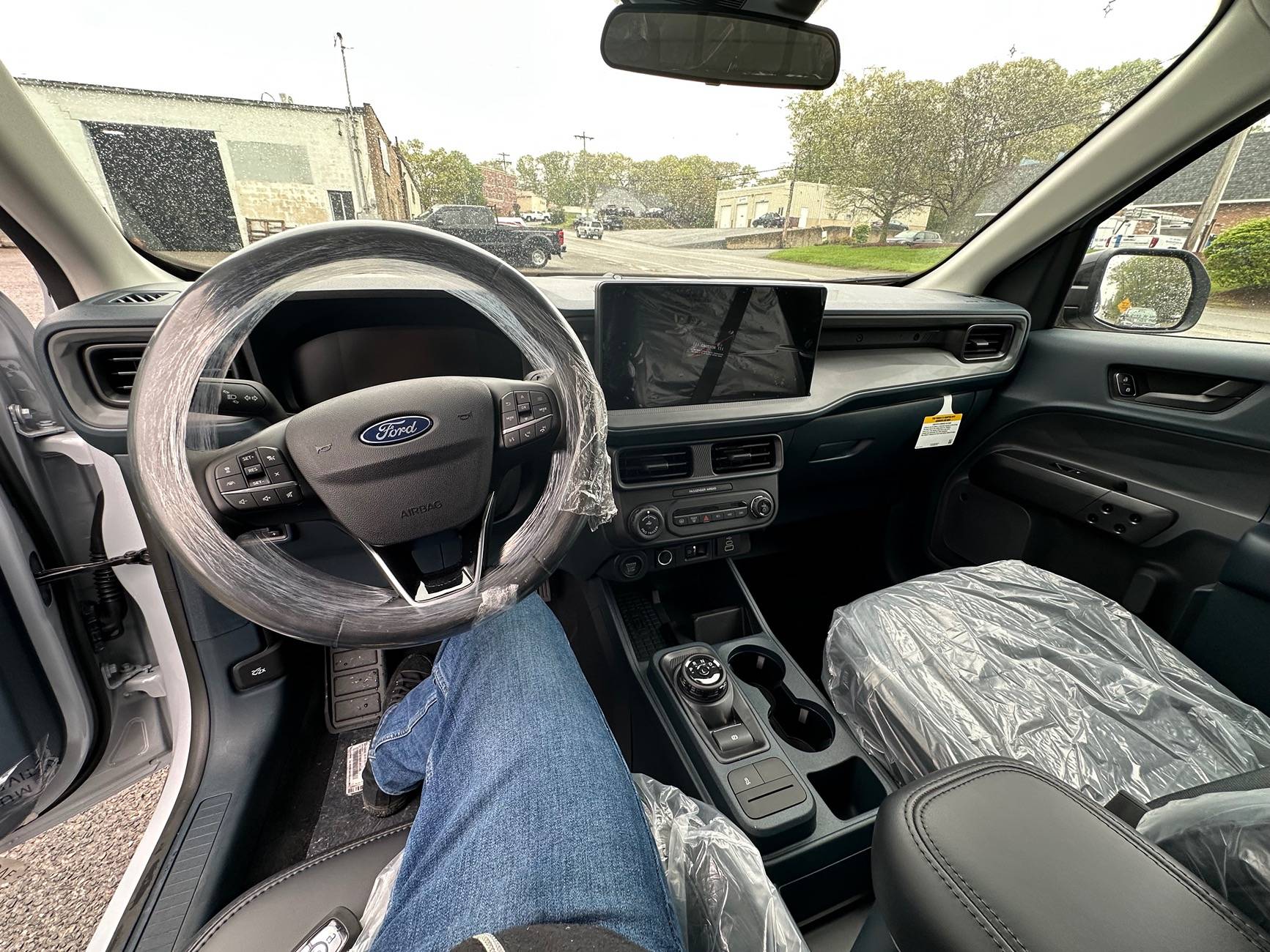 Ford Maverick Ordered a 25' Lariat Hybrid , Having second thoughts ... IMG_1950